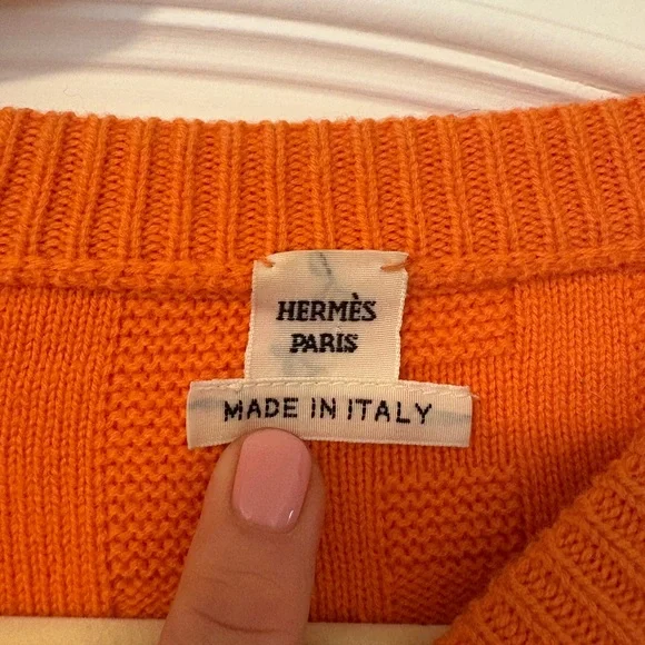 Authentic vintage Hermes H sweater in iconic orange - Picture 3 of 4